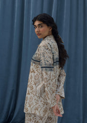 LaRosa Summer Dreams Edeline neutral-toned cotton nightwear for women, styled as a printed co-ord with classic button-down shirt and soft trousers.
side view