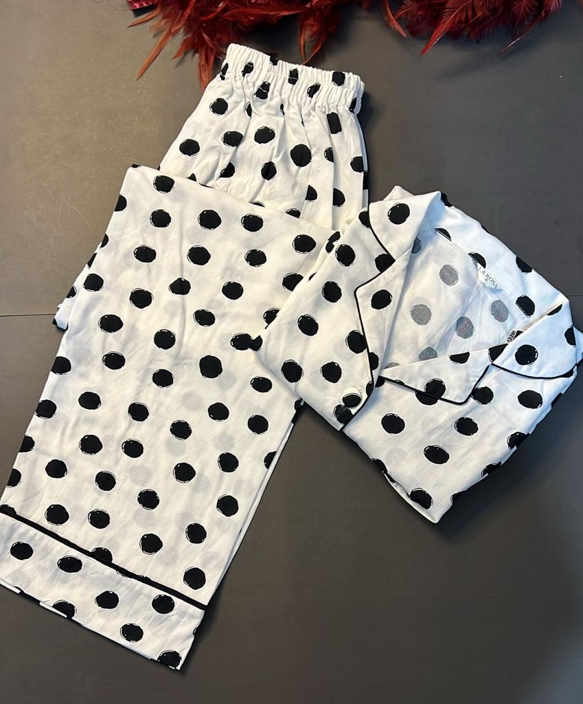 Black Dots- 2 pc Linen