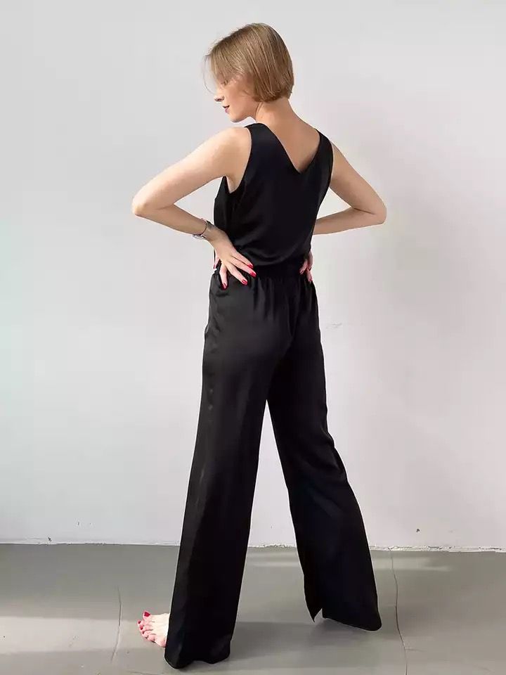 Karen silk two pc set with trouser side cut